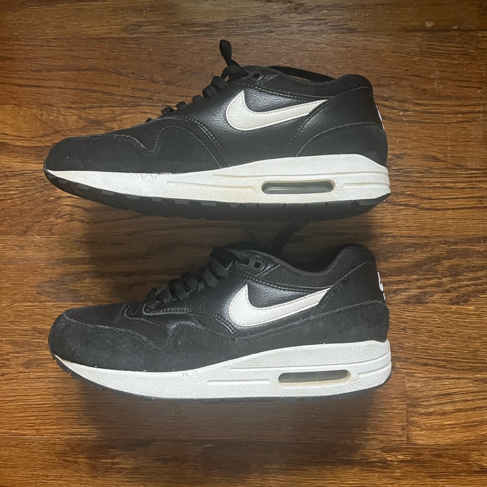 Women’s Nike air max size 7